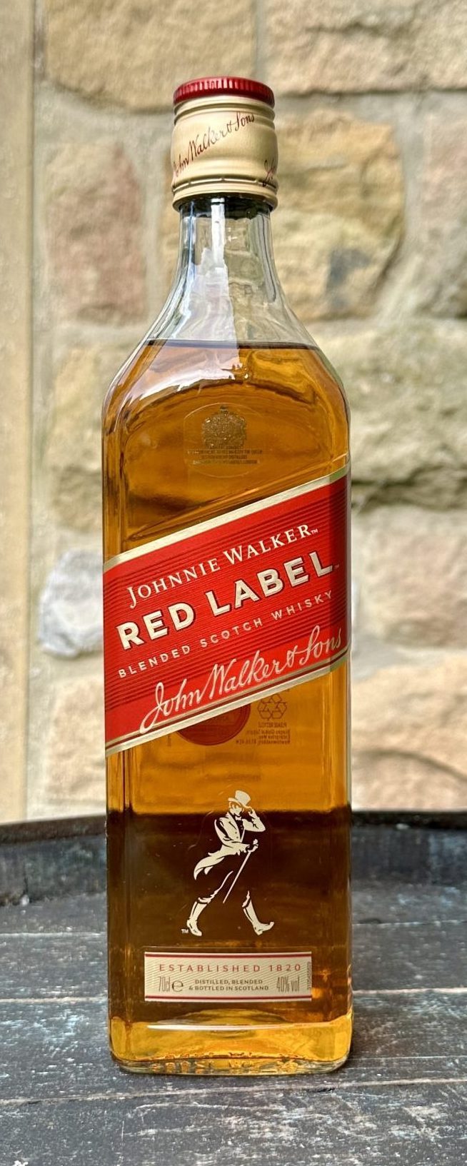 Johnnie Walker Red and Black Label Blended Scotch Whisky 70cl :  : Grocery